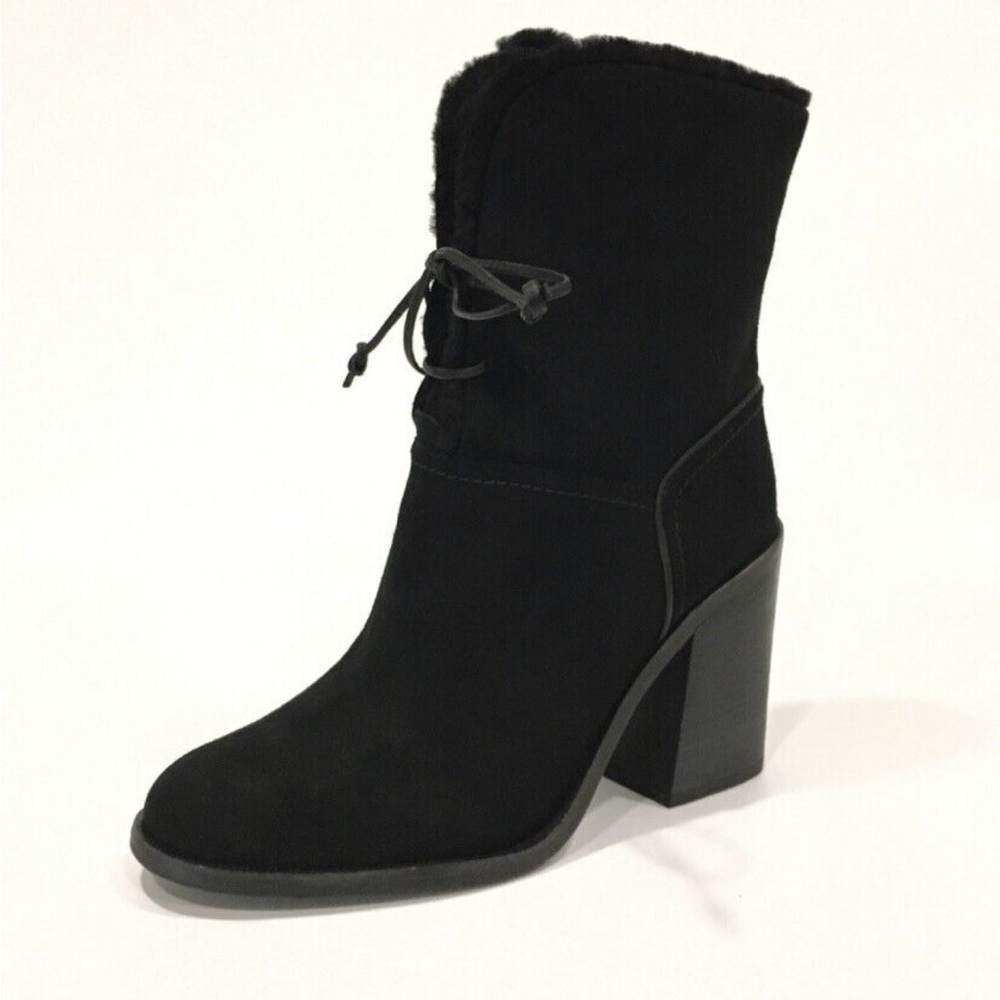 UGG JERENE BLACK BOOTS - size 9.5